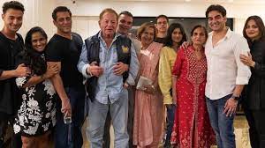 Salman-Khan-Family-Photograph