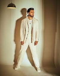Ranveer Singh Height in Feet Without Shoes Unveiling the Energetic Star's True Stature