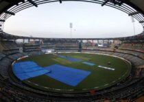 Wet Outfield Meaning in Hindi